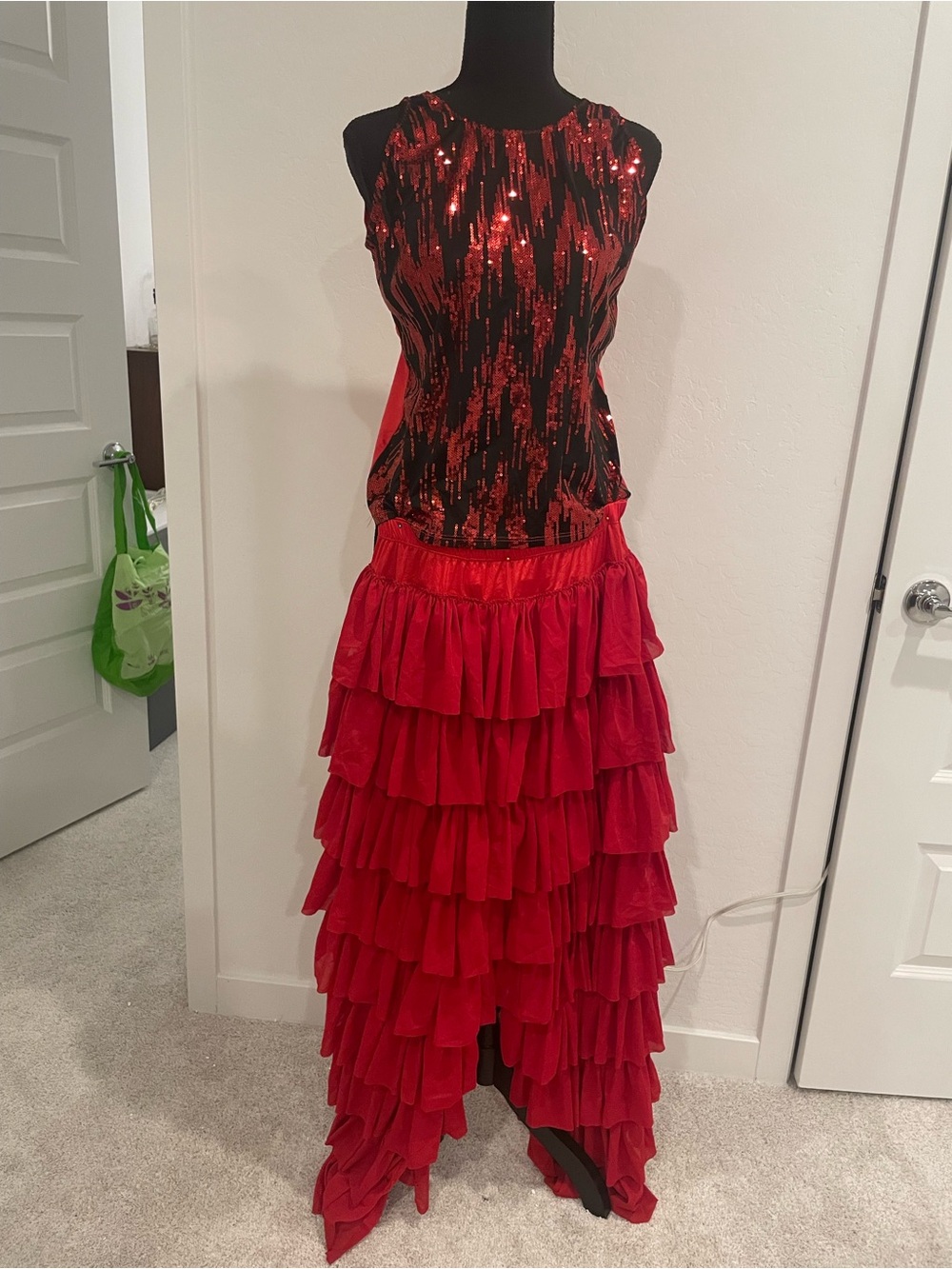 Red Tiered Ruffle conga pants Costume red black sequins top M/L Halloween
